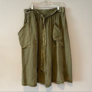 ASOS ivy green midi skirt with big pockets